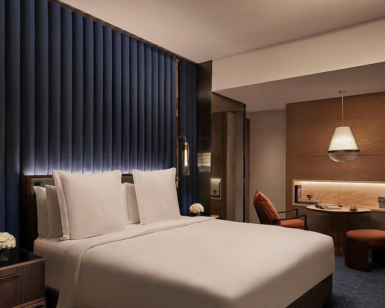Four Seasons Hotel Мумбаи Экстерьер фото Deluxe Room