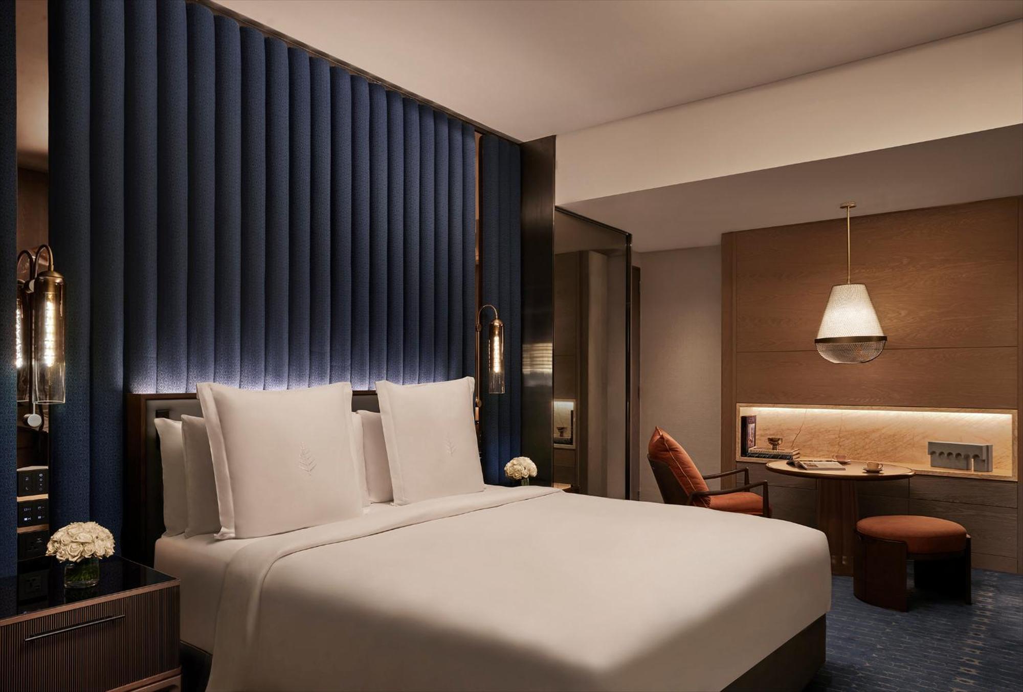 Four Seasons Hotel Мумбаи Экстерьер фото Deluxe Room