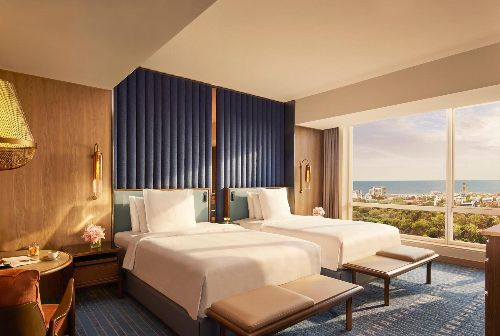 Four Seasons Hotel Мумбаи Экстерьер фото Deluxe Ocean View Room
