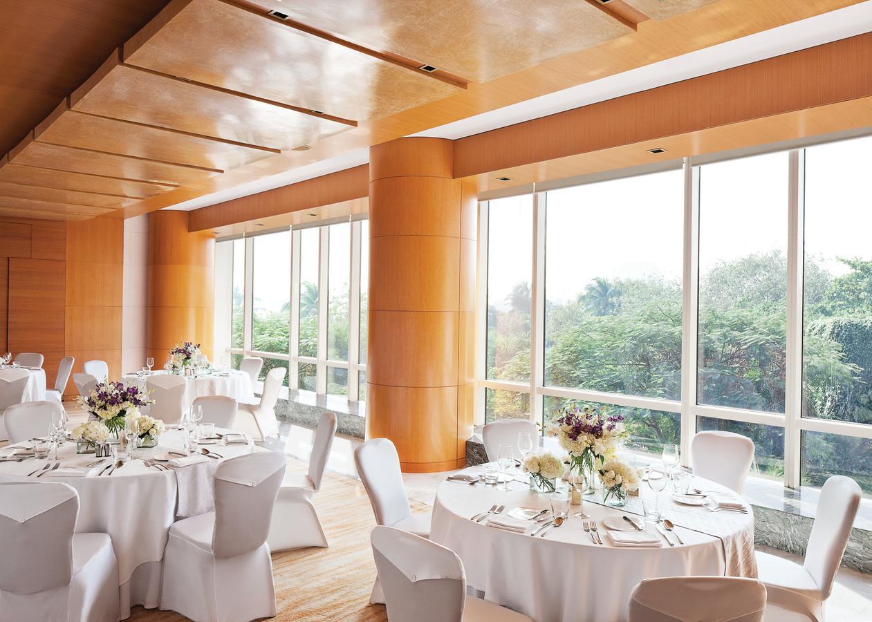 Four Seasons Hotel Мумбаи Экстерьер фото The Riverview Room