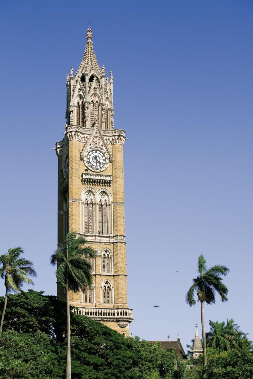 Four Seasons Hotel Мумбаи Экстерьер фото The tower of the station