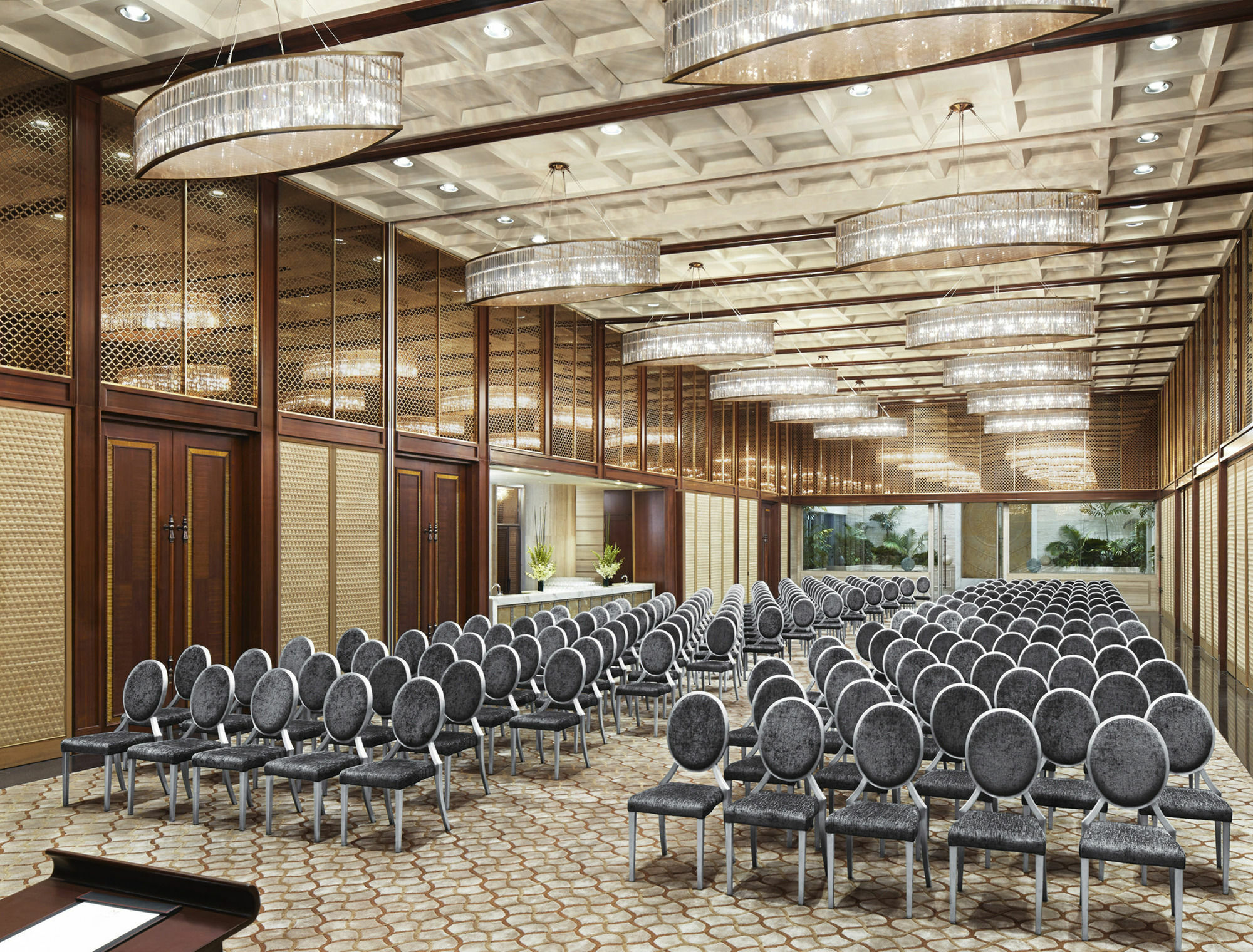 Four Seasons Hotel Мумбаи Экстерьер фото The Grand Ballroom